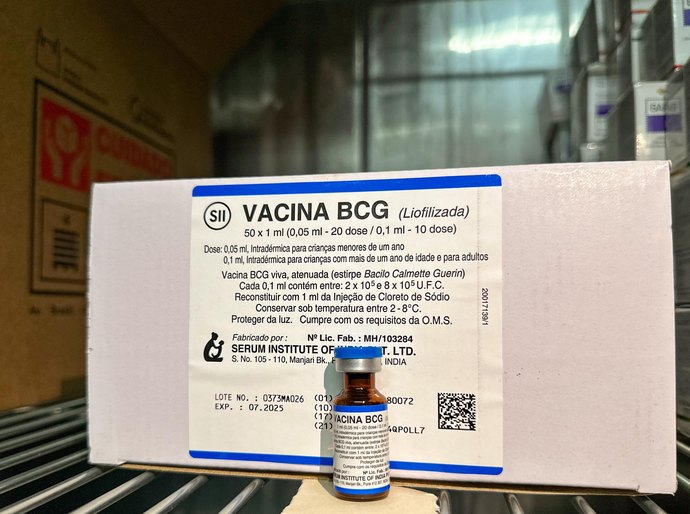 Sesau reforça importância de pais levarem crianças para tomar a vacina BCG