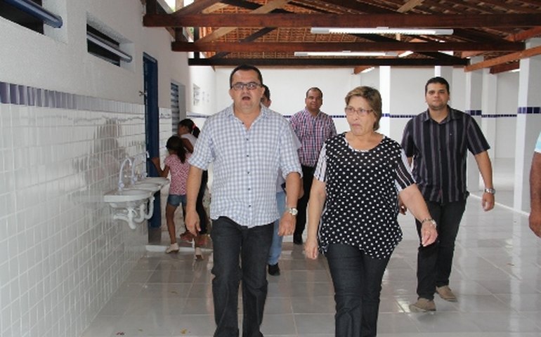 Arapiraca: Prefeita Célia Rocha entrega reforma e ampliação de Escola da Boa Vista