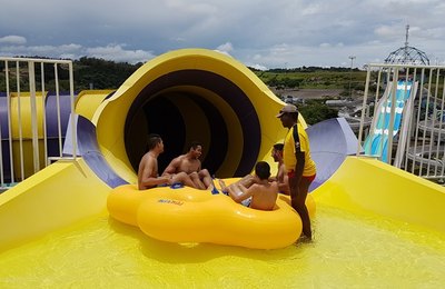 Parques temáticos terão tarifa zero para importar equipamentos 