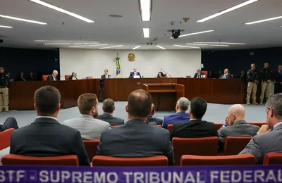 Saiba como foram os dois votos pela condenação de Bolsonaro no STF