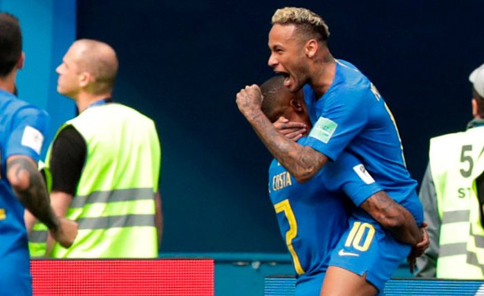 Neymar comemora segundo gol da seleção no jogo - REUTERS/Henry Romero