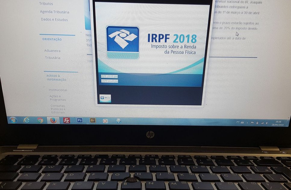 Imposto de Renda 2018 / Foto: Marcelo Casal / Agência Brasil