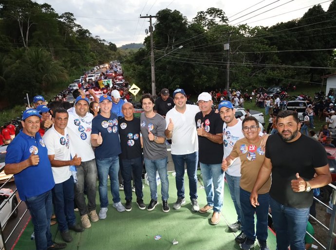 Mega carreata toma as ruas de Santana do Mundaú e reforça união e força do grupo político