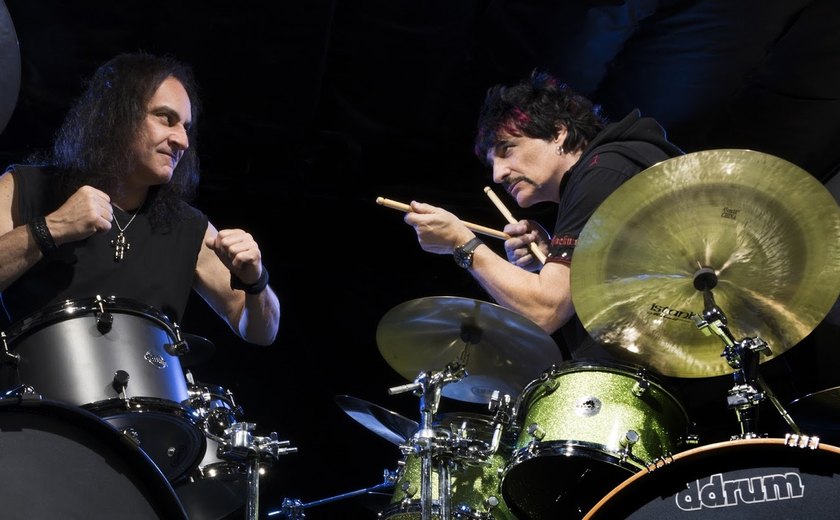 Bateristas Carmine e Vinny Appice homenageiam Ronnie James Dio em disco