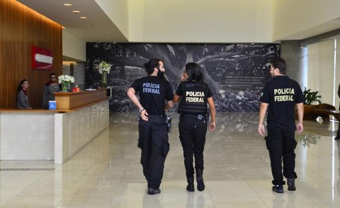Polícia Federal chega à sede da Construtora Odebrecht, na 23ª fase da Operação Lava Jato -  Rovena Rosa/Arquivo Agência Brasil