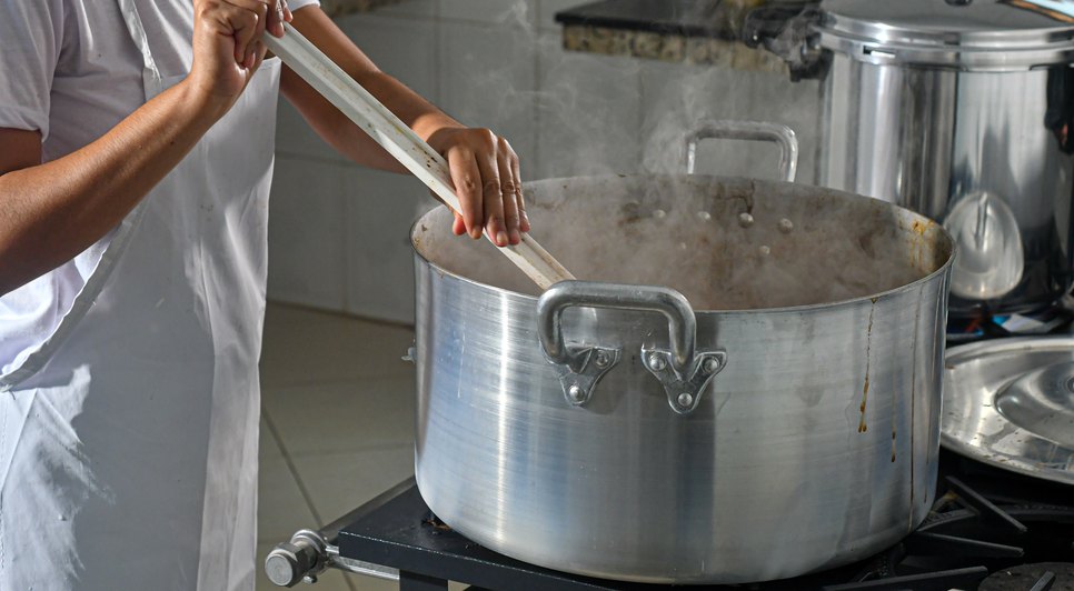 Cozinheira (1) - Arthuro Paganini / Foto: Foto: Arthuro Paganini