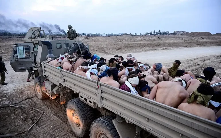 'Bem-vindo ao inferno': Relatório descreve abuso sexual, agressões e humilhação contra detentos palestinos em prisões e centros israelenses 