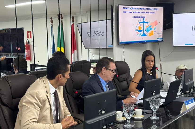 Gestão de Delmiro Gouveia presta contas e demonstra equilíbrio orçamentário em audiência pública