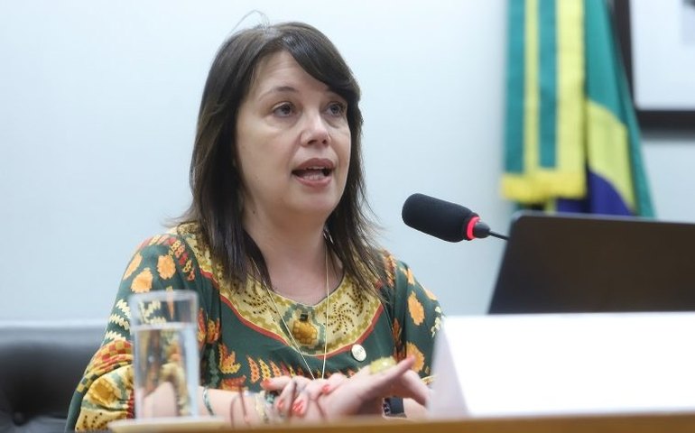 Especialistas defendem fim de perfis para crianças e adolescentes em plataformas digitais