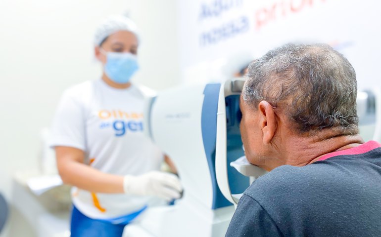 Pacientes de Flexeiras passam por cirurgia de catarata no Hospital da Cidade