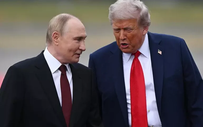 Primeiro-ministro britânico expressa cansaço com Trump e Putin