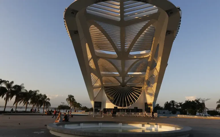 Inspira Ciência abre inscrição gratuita para professores de todo país