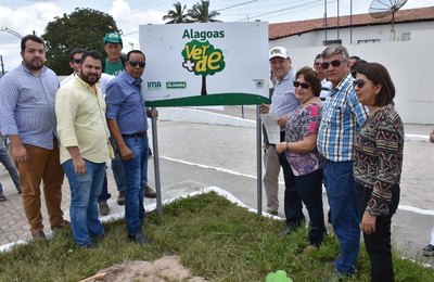 Santana: prefeito adere ao Projeto Alagoas Mais Verde para arborizar o povoado Areia Branca
