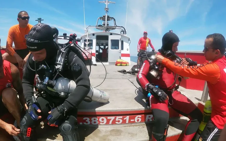 Turista de SP morre após lancha afundar em tempestade de granizo em Minas