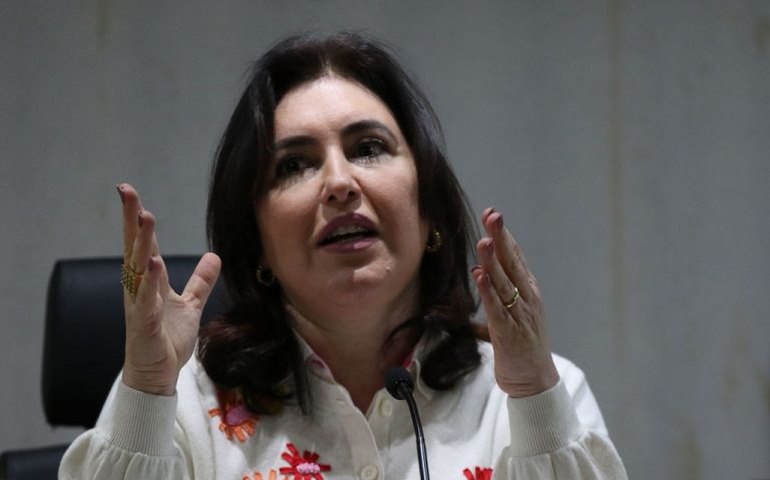 Para Simone Tebet, Bolsonaro é 'carta fora do baralho'