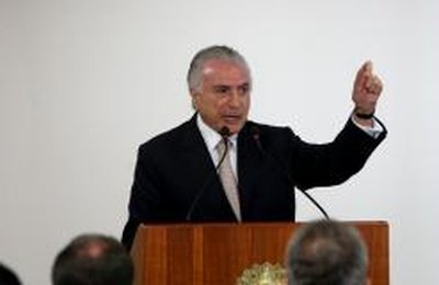 Temer pede a deputados que tenham coragem para votar a reforma da Previdência