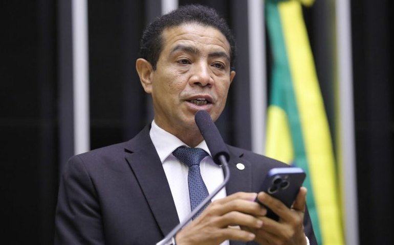 Comissão aprova inclusão em lei dos programas Pop Ciência e Mais Ciência na Escola