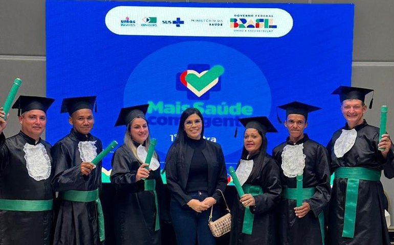 Comitiva de Santana do Mundaú participa de diplomação dos Agentes de Saúde e 1ª Mostra Saúde com Agente