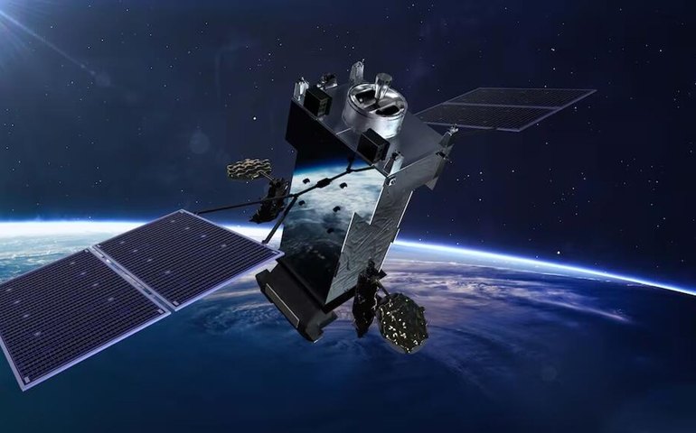 Força Espacial dos EUA adia lançamento de 1º satélite de alerta de mísseis para 2026, diz mídia
