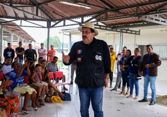 Prefeito Gilberto Gonçalves reforça ações de auxílio às famílias afetadas pelas chuvas em Rio Largo.