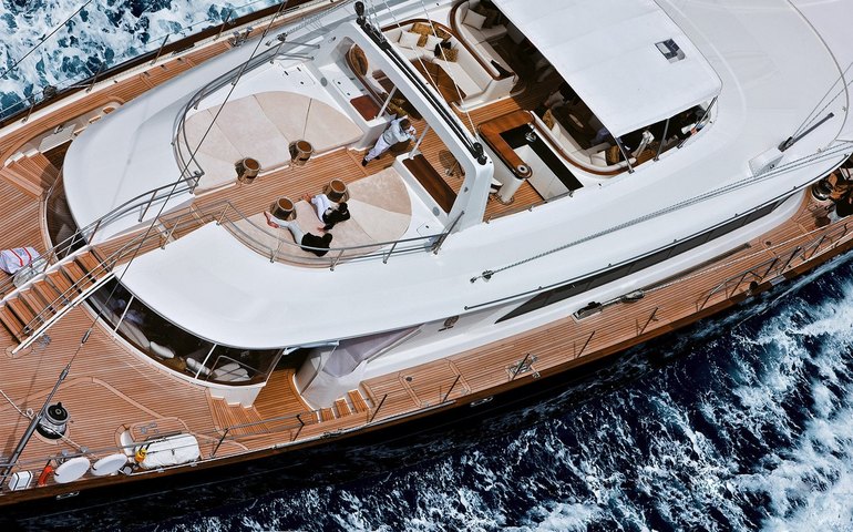 Magnata britânico da tecnologia Mike Lynch está entre os desaparecidos em naufrágio de superiate de luxo na Itália