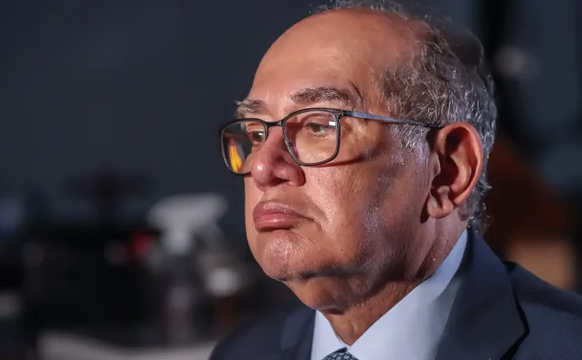 Gilmar Mendes decide que só PGR pode denunciar ministros do STF ao Senado