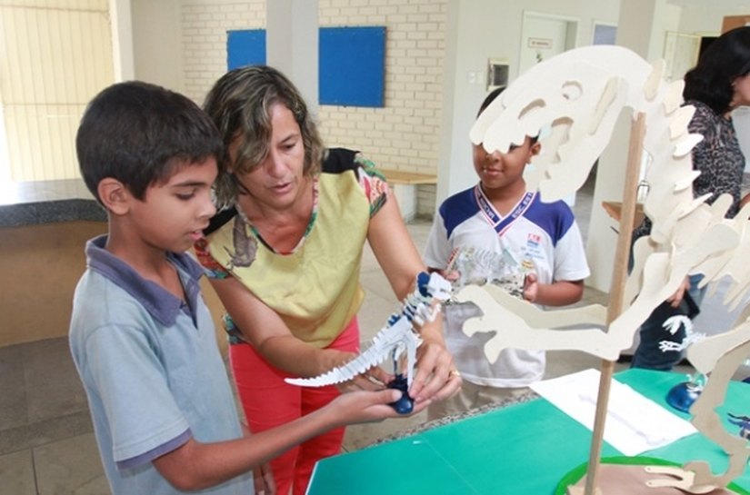 Educadores participam de políticas ambientais para o ambiente escolar