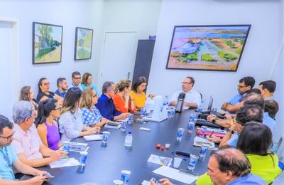 Em reunião com secretários, prefeito Luciano anuncia mais obras em Arapiraca