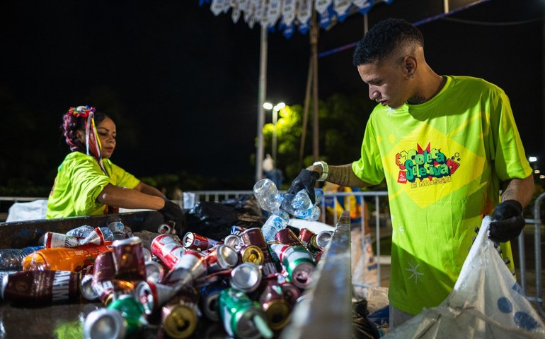 Central recolhe mais de cinco toneladas de recicláveis em três dias do São João Massayó