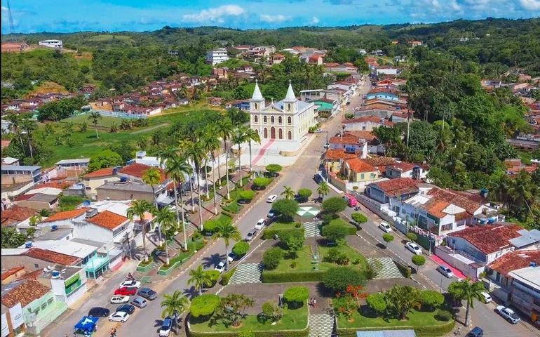 Adolescente de 14 anos esfaqueia três colegas em escola de Pernambuco