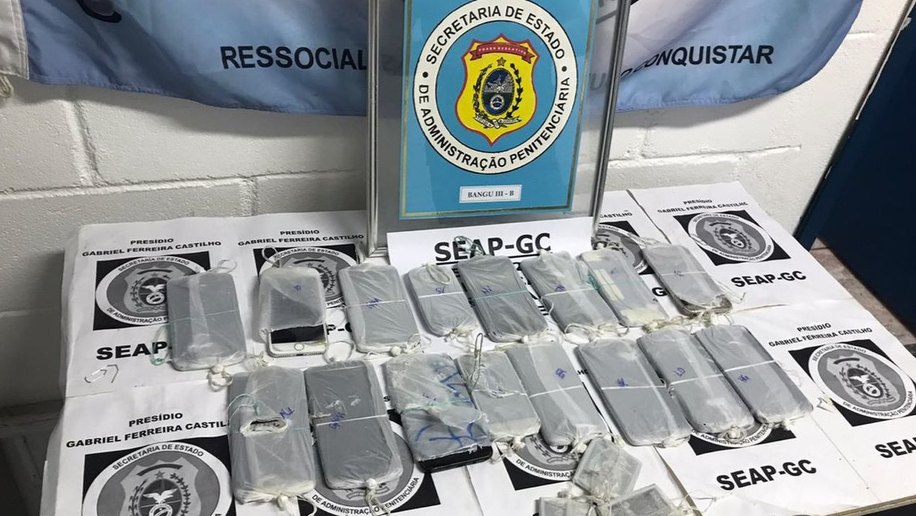 Governo cria programa nacional para bloquear celulares em presídios