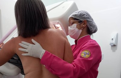 Exame de mamografia é realizado diariamente no Centro de Diagnóstico de Penedo