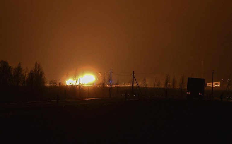 3 pessoas são presas após explosão que deixou 12 mortos em fábrica