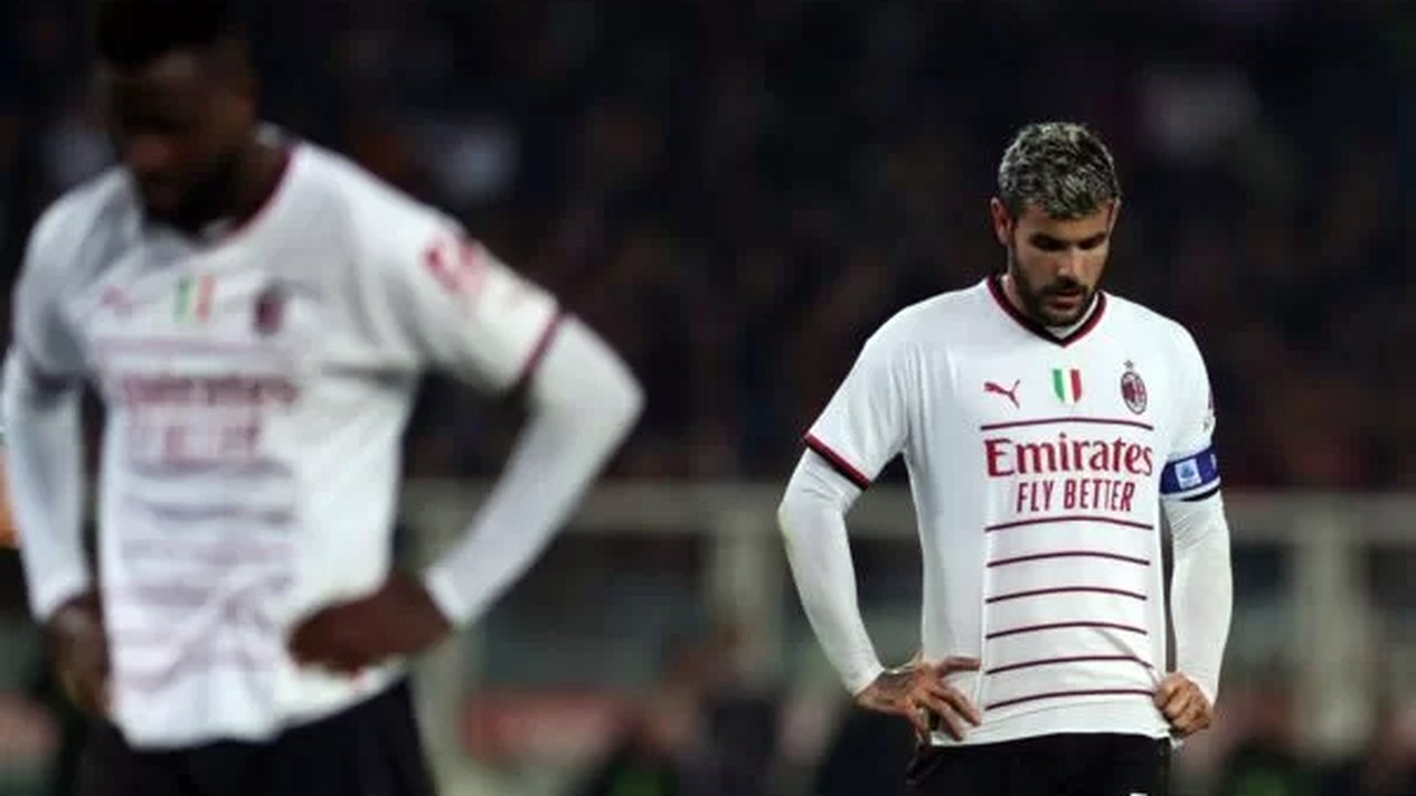 Milan perde para o Torino e fica a seis pontos do líder Napoli