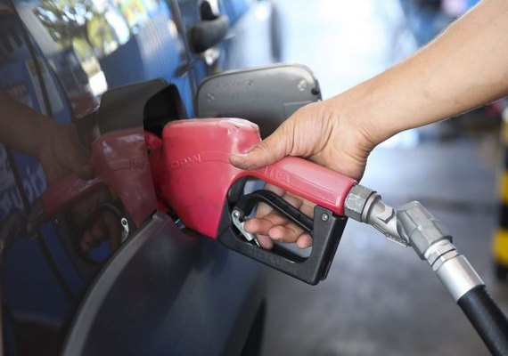 Refinaria de Mataripe reduz gasolina em 2,4% e aumenta diesel em 3% a partir desta 5ª-feira