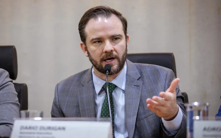 Governo demonstra preocupação com possíveis novas tarifas dos EUA, diz Durigan