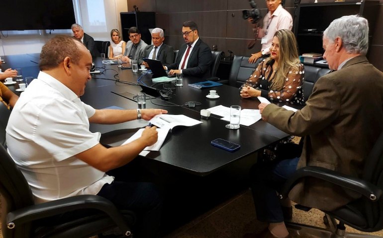 Assistência Social e Tribunal de Justiça assinam termo de cooperação para executar ações de cidadania em comunidades vulneráveis
