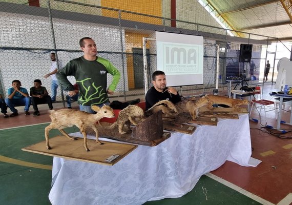 Atividades de Educação Ambiental Atraem Mais de 800 Alunos da Rede Pública