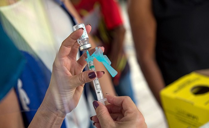 95,3 milhões de brasileiros nessa faixa etária já tomaram as duas doses ou o imunizante de aplicação única