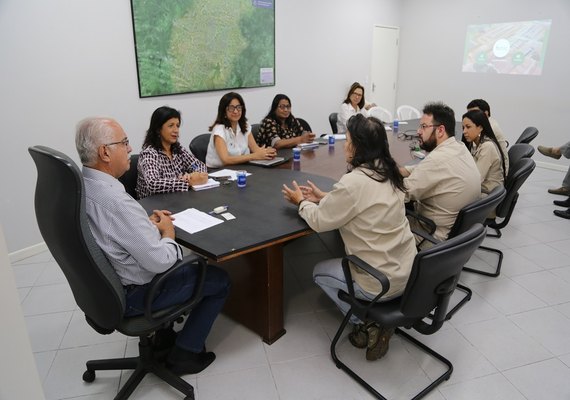 Alunos de Letras da UAB/Ifal de Palmeira dos Índios apresentam ações do PIBID em evento científico