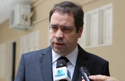 Justiça Eleitoral determina suspensão de perfis por  comercialização de produtos ligados à pré-candidato