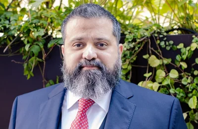 O desmantelamento silencioso da democracia