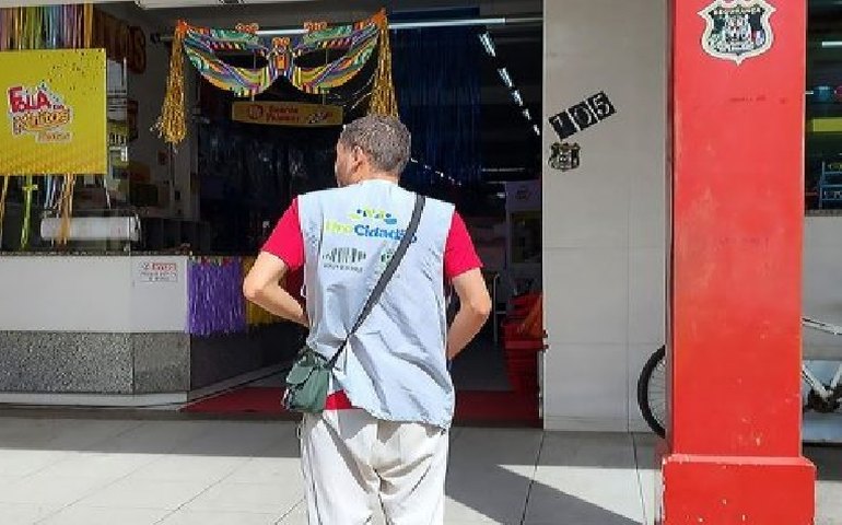 Preço de itens de Carnaval varia em mais de 160% em Arapiraca, aponta pesquisa do Procon