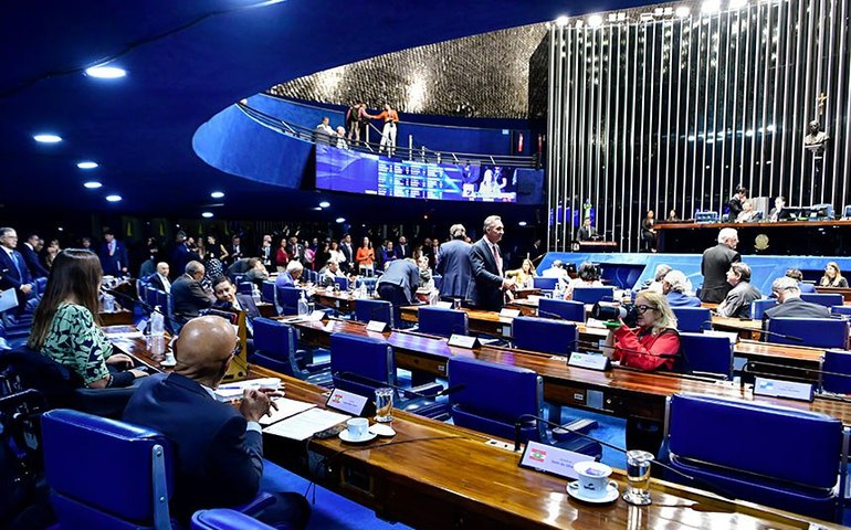 Enviado à Câmara, projeto do arcabouço fiscal repercute entre os senadores