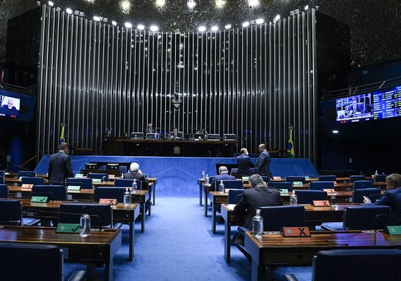Senado aprova projeto que limita ICMS dos combustíveis