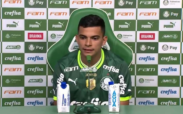 Bruno Rodrigues passa por cirurgia no joelho e desfalca Palmeiras por ao menos 4 meses