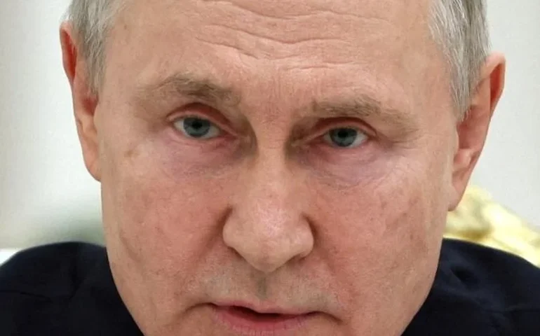 Putin diz que Rússia está buscando a 'restauração plena' de relações com os EUA