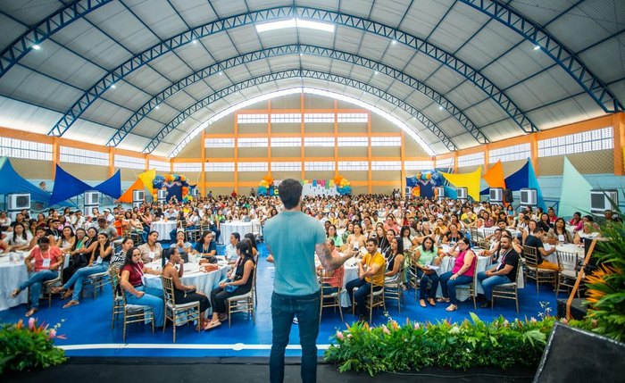 Evento iniciou com palestras durante todo o dia, no Ginásio de Esportes O Ribeirão.