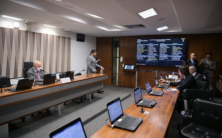 Comissão aprova repasse de 1,5% das receitas dos portos a cidades próximas