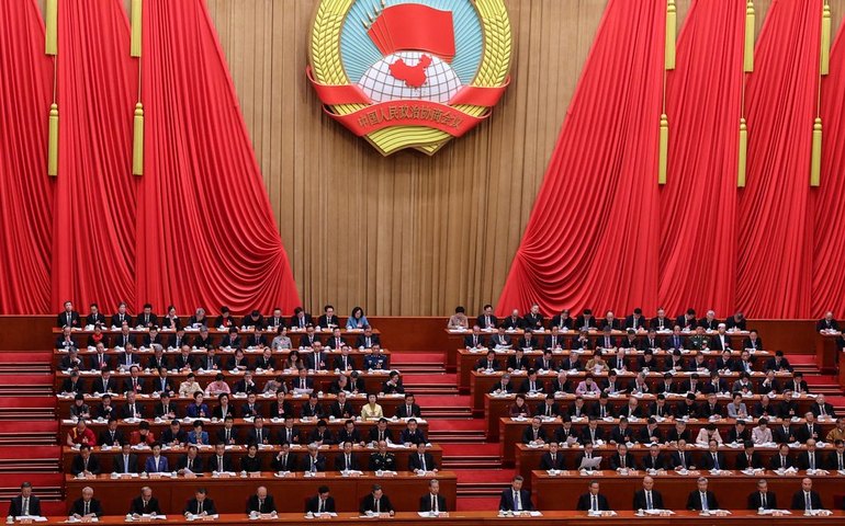 China fixa meta de crescimento econômico entre 4,5% e 5% para este ano